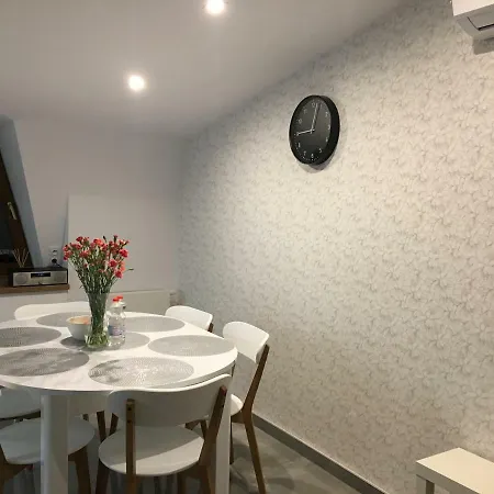 Ap 17 Apartment *