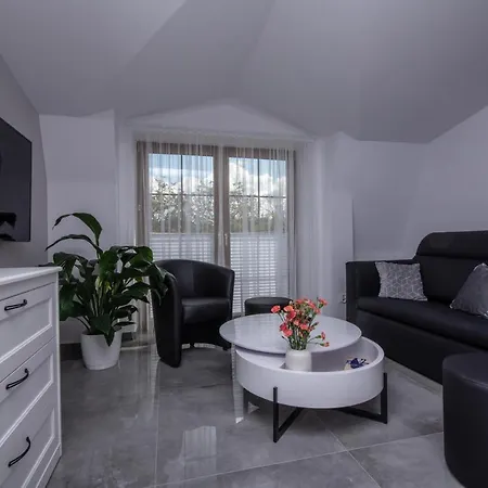 Ap 17 Apartment *
