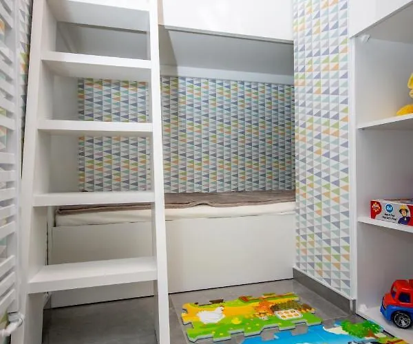 Ap 17 Lägenhet Częstochowa